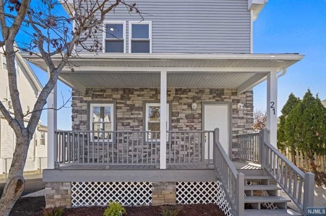 21 Harding Ave, Clifton NJ  07011-2209 exterior