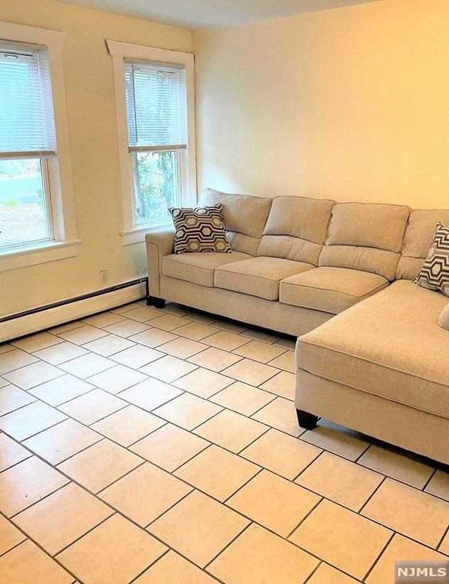 32 Summit St #1, Park Ridge, NJ 07656
