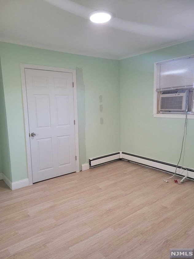 117 Home Pl, Lodi, NJ 07644