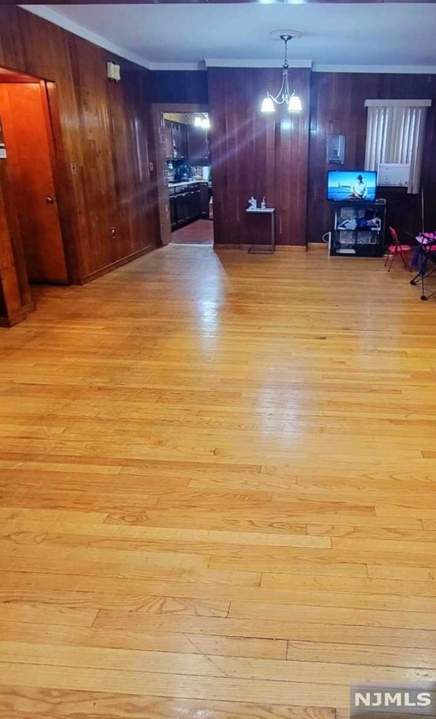 153 Sylvan Ave, Newark, NJ 07104