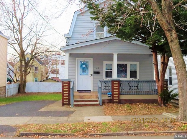 45 Bloomingdale Ave, Outwater, NJ 07026