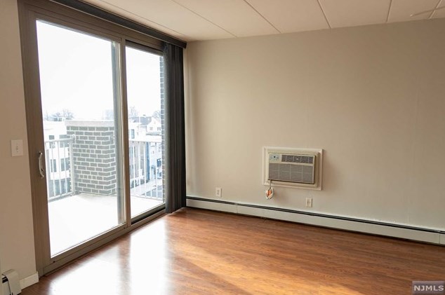 515 Anderson Ave #6a, Cliffside Park, NJ 07010