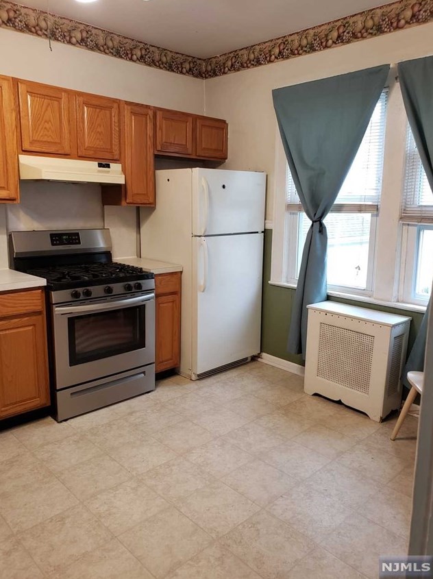 507 Fern Ave #2, Lyndhurst, NJ 07071