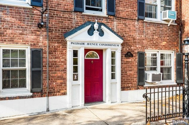 670-674 Palisade Ave #1a, Teaneck, NJ 07666