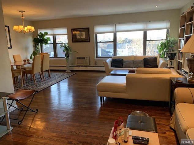 275 Hoym St #4b, West Fort Lee, NJ