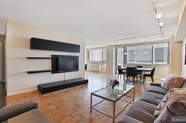 1600 Parker Ave #28j, West Fort Lee, NJ 07024