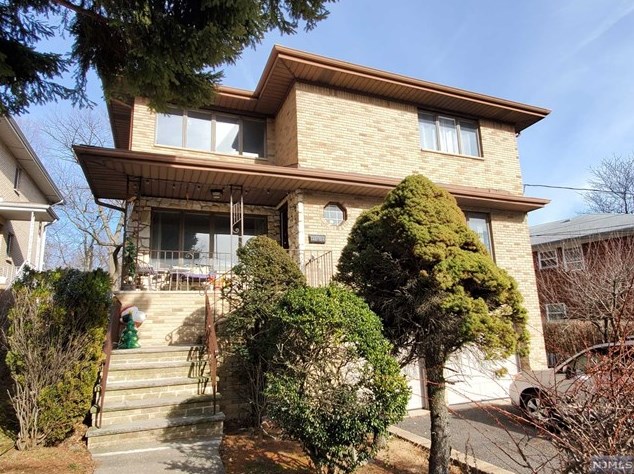 231 Washington Ave #2nd Floor, West Fort Lee, NJ 07024