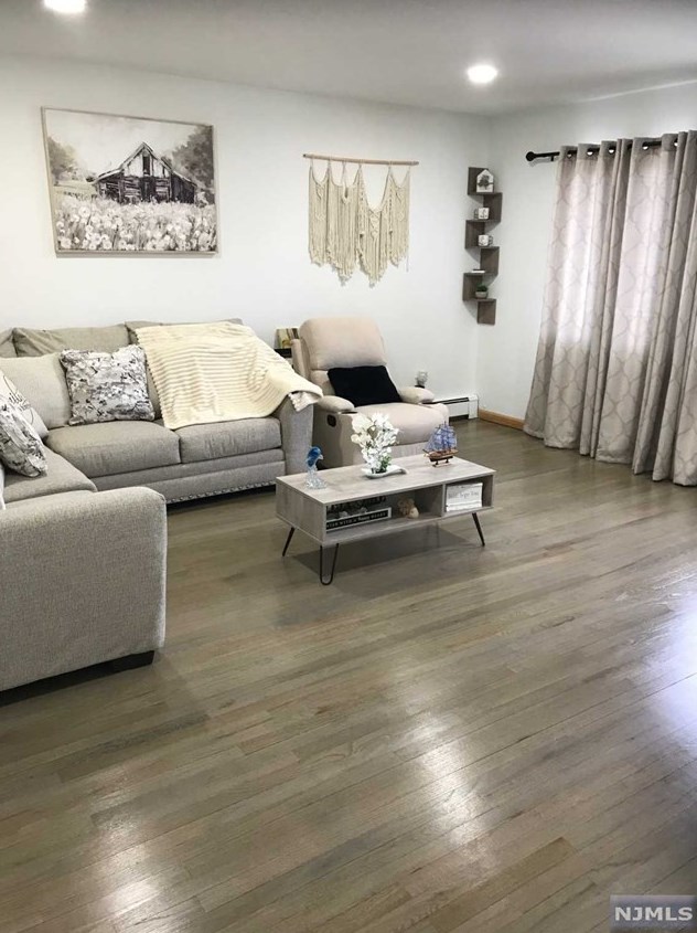 146 Central Ave #2nd Fl, Lodi, NJ 07644