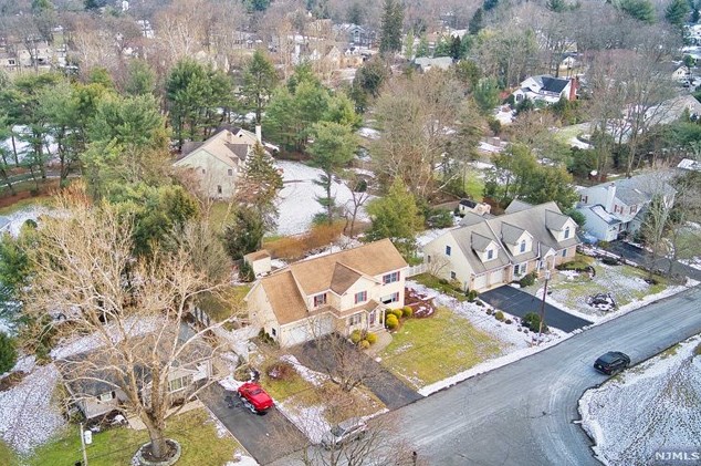 24 Leoson Pkwy, Westwood, NJ 07675