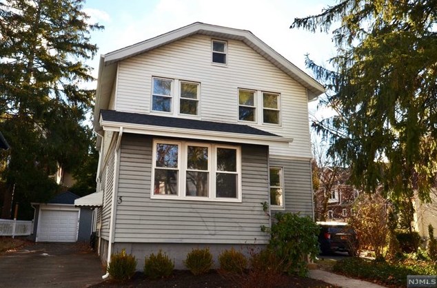 5 Howard Pl, Englewood, NJ 07631