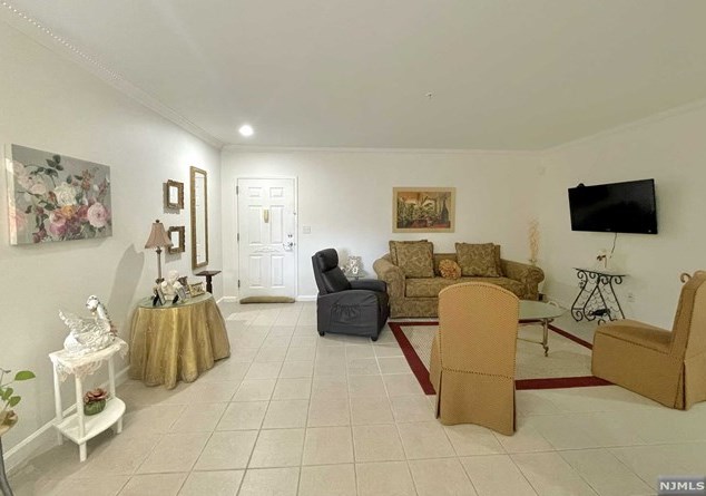 8915 Bergenwood Ave #1, North Bergen, NJ 07047