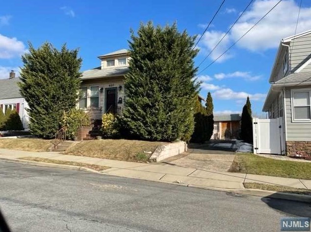 420 Southside Ave, Paterson, NJ 07508