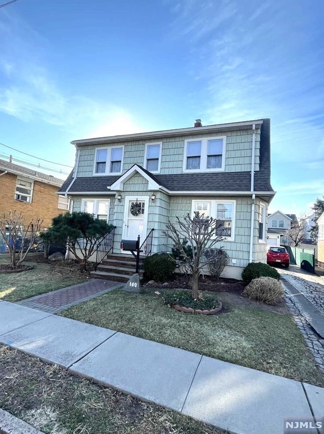 151 Main St, Outwater, NJ 07026