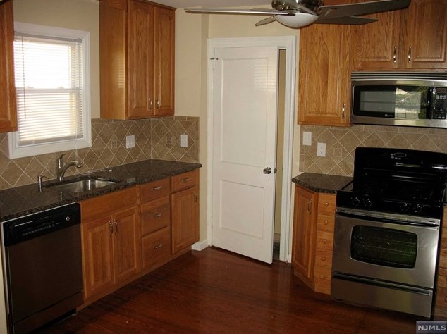 104 Madison Ave, Rochelle Park, NJ 07662