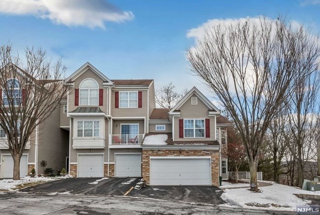 1510 Vista Terrace, Pompton Falls, NJ 07442