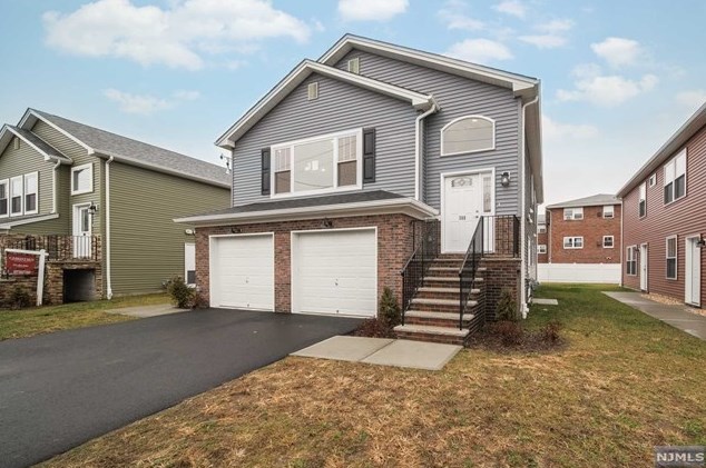 368 Chestnut Ave #2nd Fl, South Hackensack, NJ 07606