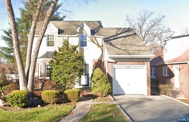 168 Magnolia Ave, Dumont, NJ 07628
