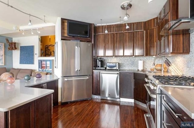 2 Horizon Rd #1015, West Fort Lee, NJ 07024