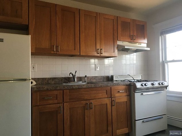 47 Prospect St, Lodi NJ  07644-2336 exterior