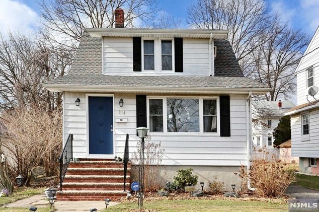 314 Pleasant Pl, Teaneck, NJ 07666