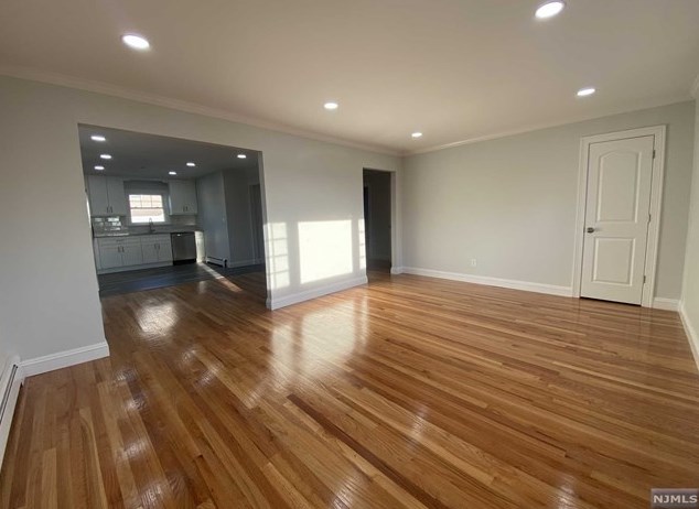 731 New York Ave #2, Lyndhurst, NJ 07071