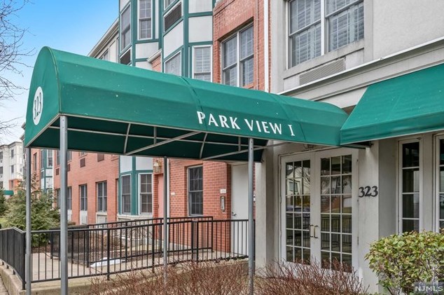 323 Willow St #3l, Teaneck, NJ 07666