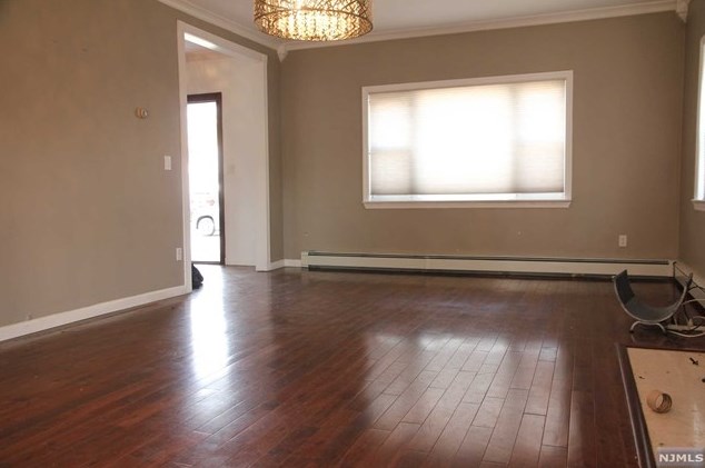 200 Bellemeade Ave, West Fort Lee NJ  07024-4306 exterior