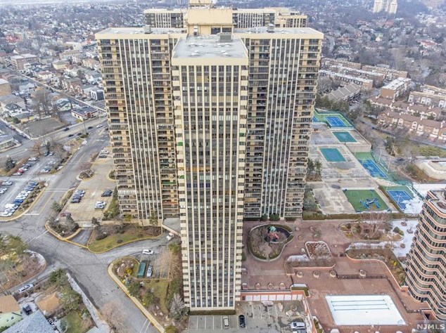 200 Winston Dr #716, Cliffside Park, NJ 07010