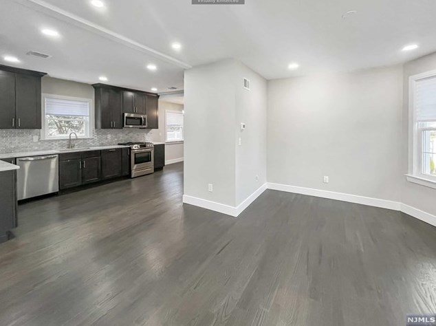 147 Highland Cross, Rutherford NJ  07070-2105 exterior