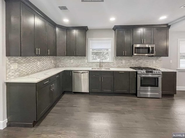 147 Highland Cross, Rutherford NJ  07070-2105 exterior