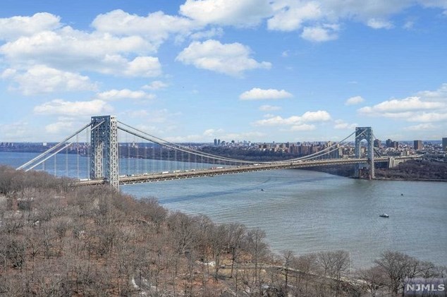 100 Old Palisade Rd Apt 3202, West Fort Lee, NJ 07024