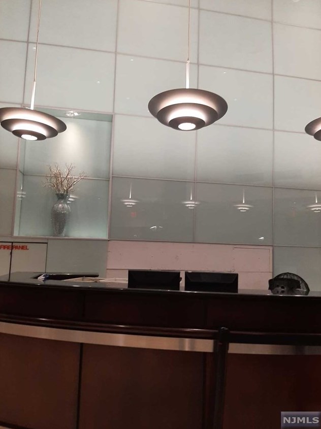 7002 Boulevard E #30h, West New York, NJ 07093