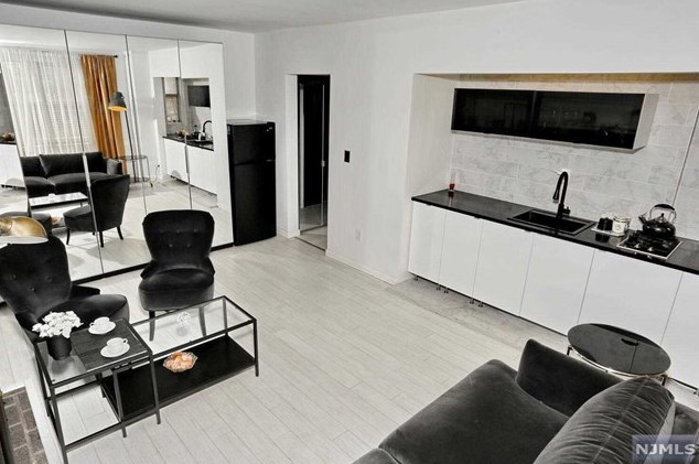 100 E Palisade Ave #c13, Englewood, NJ 07631