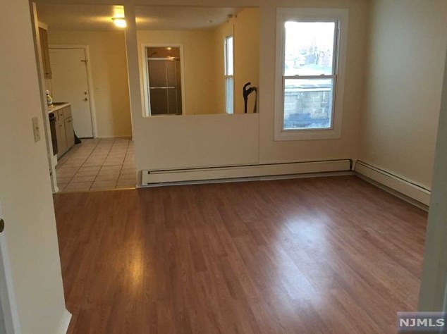 86 Stone, Newark, NJ 07104