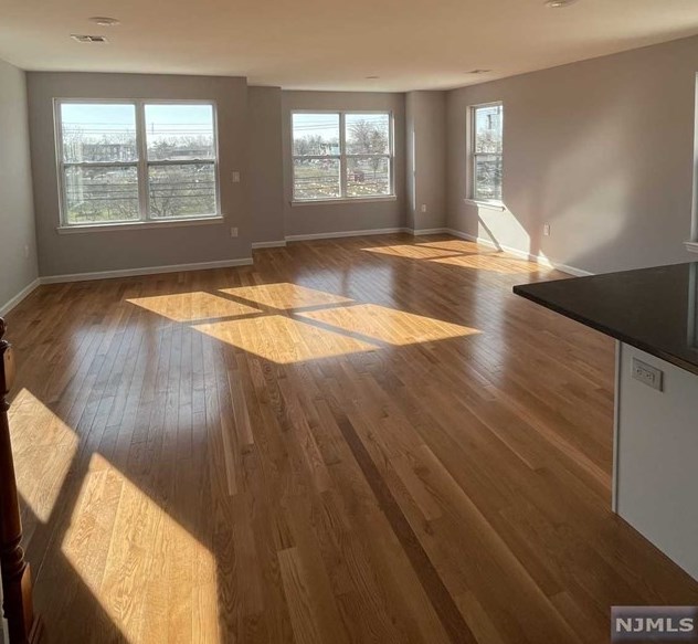 455 Hawthorne Ave #2, Newark, NJ 07112