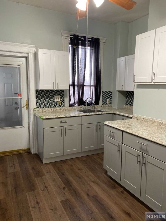 33 Irving Ave, Newark, NJ 07112
