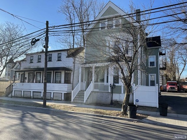 314 White St, Orange, NJ 07050-3604