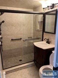336 Ackerman Pl, Pompton Falls, NJ 07442