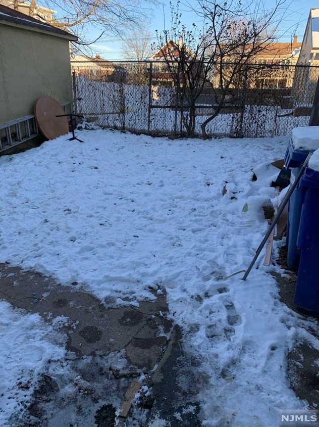 389-391 East 26th St, Paterson, NJ 07514