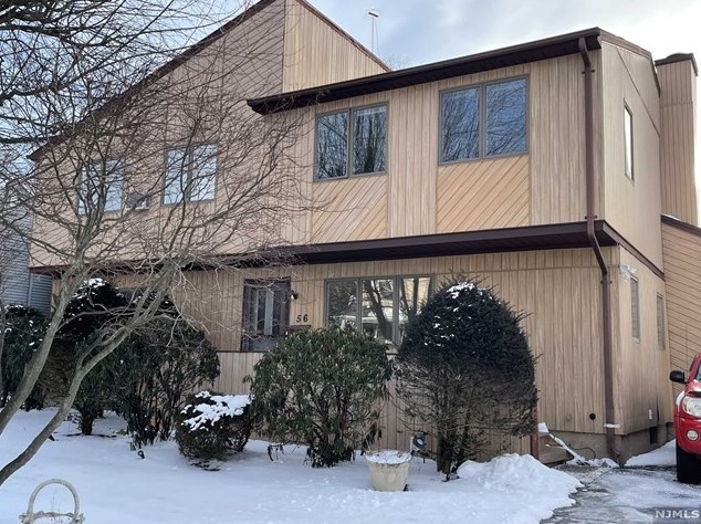 56 Rutgers Dr, Oakland, NJ 07436