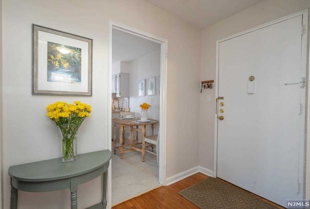 101 Gates Ave #e3, Montclair, NJ 07042