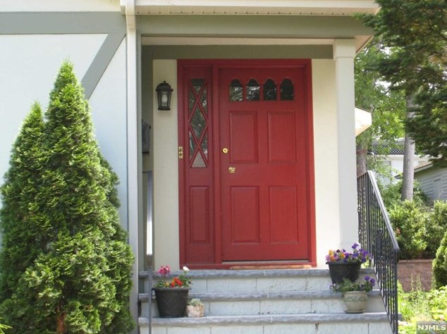 45 Garfield Pl, Ridgewood, NJ 07450