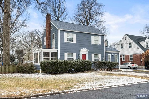 185 Magnolia Ave, Dumont, NJ 07628