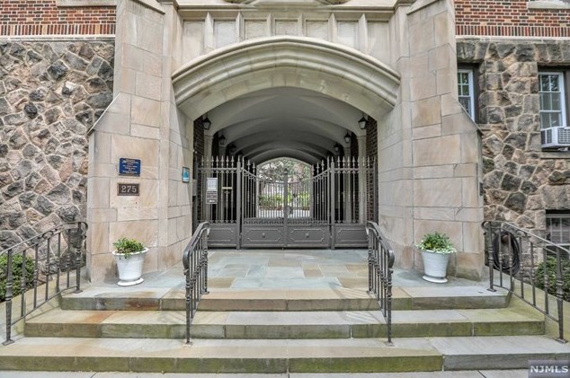 275 Engle St #c4, Englewood, NJ 07631