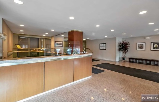 2185 Lemoine Ave #7d, West Fort Lee, NJ 07024