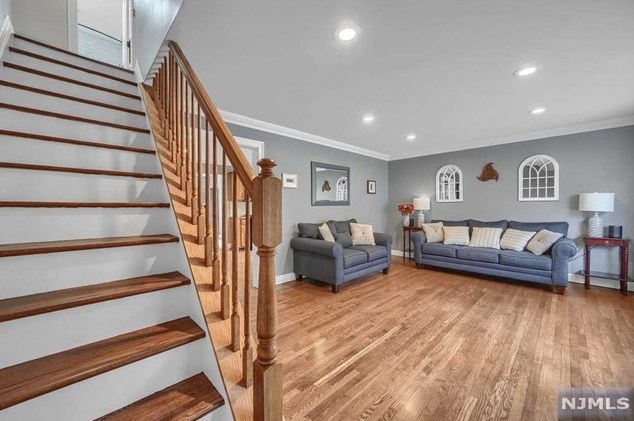 24 Truman Blvd, Oakland, NJ 07436