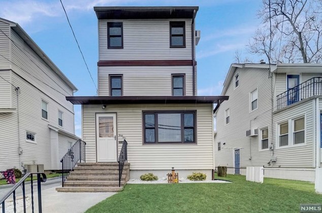 49 Jauncey Ave, North Arlington, NJ 07031