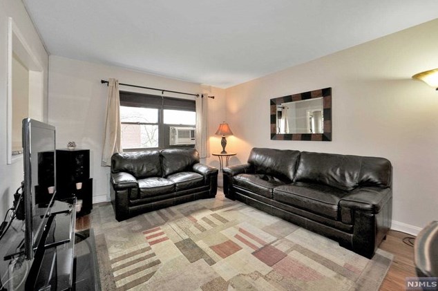 3071 Edwin Ave #2f, West Fort Lee, NJ 07024