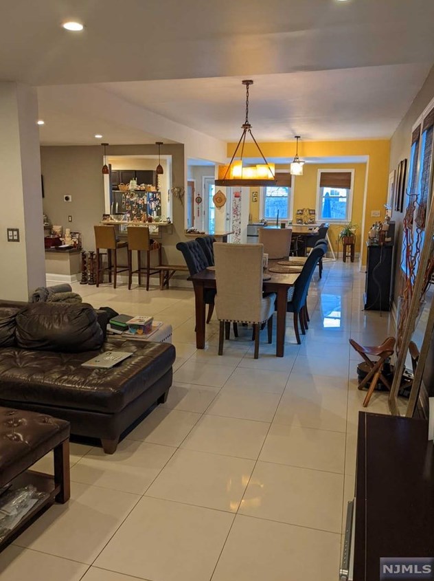 49 Willis Rd, North Arlington, NJ 07031