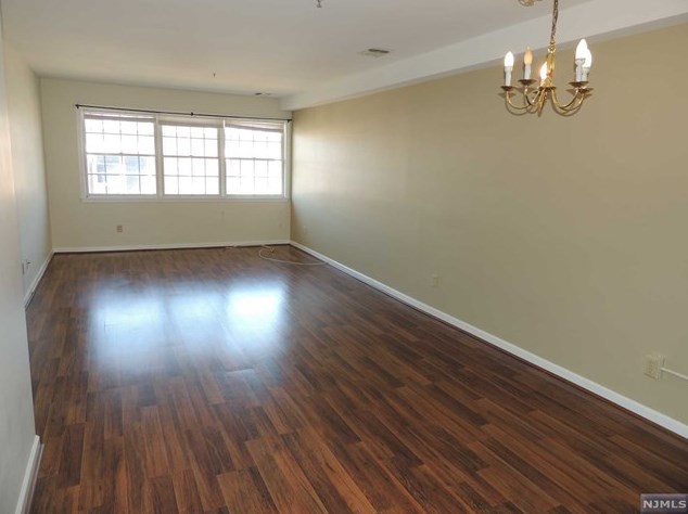 131 Clinton Pl Apt 305, Hackensack, NJ 07601